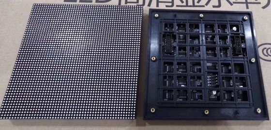 SMD2121 영상을 위한 옥외 풀 컬러 발광 다이오드 표시 3mm 화소 피치는 광고를 벽으로 막습니다