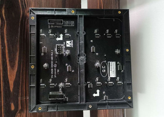 2.5mm 화소 피치 실내 발광 다이오드 표시 높은 정의 풀 컬러 높은 광도