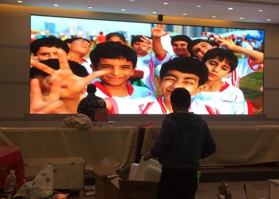 풀 컬러 작은 피치 P1.25 160×120 LED TV 디스플레이