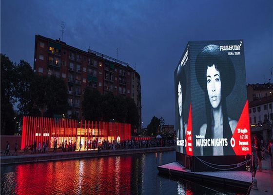 벽에 장착된 고정 광고 LED 디스플레이 960 x 960mm 캐비닛 크기와 풀 컬러
